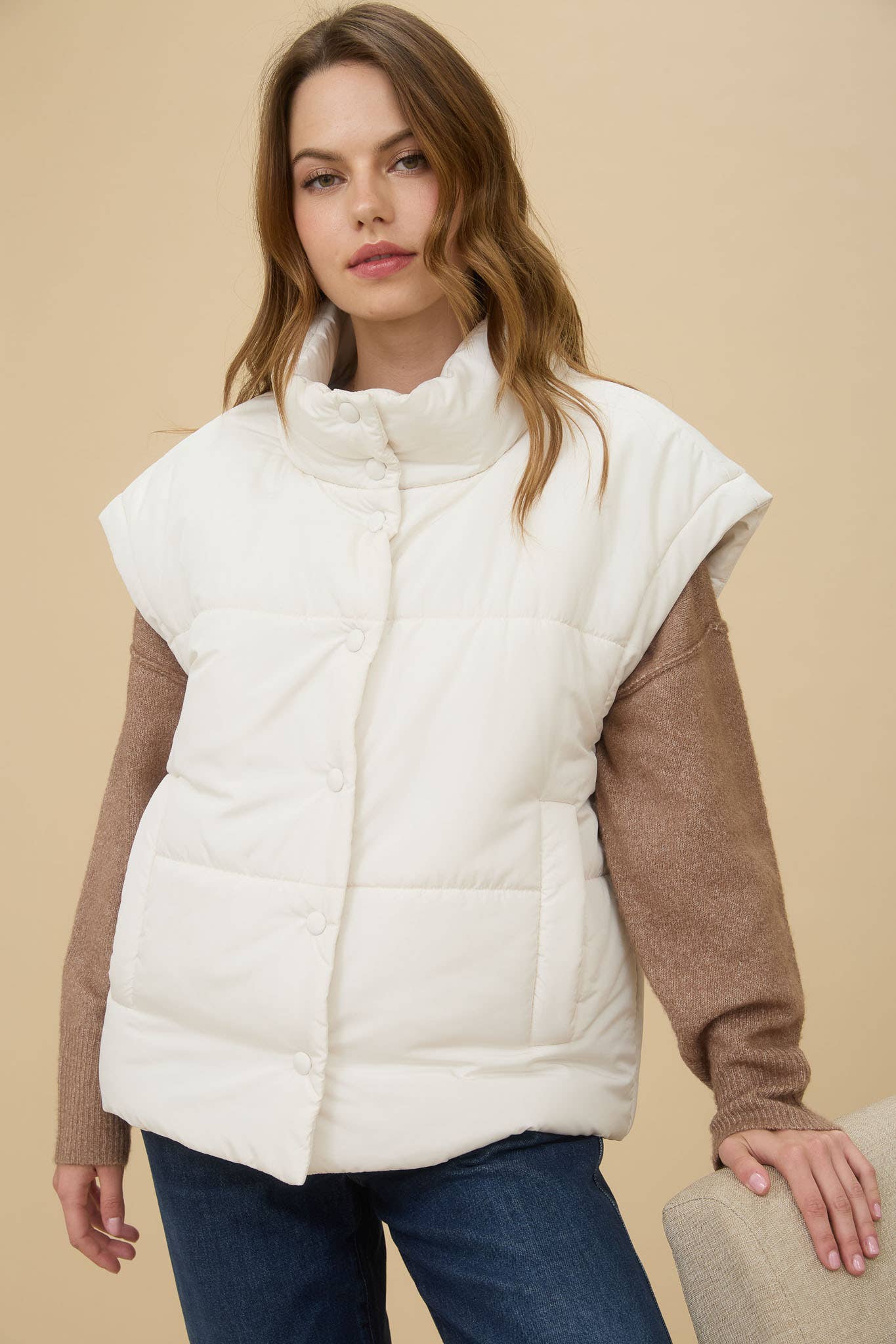 IVORY SNAP BUTTON PUFFER VEST