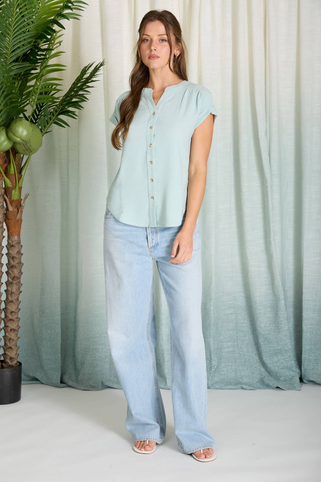 MINT CUFFED SLEEVE TOP
