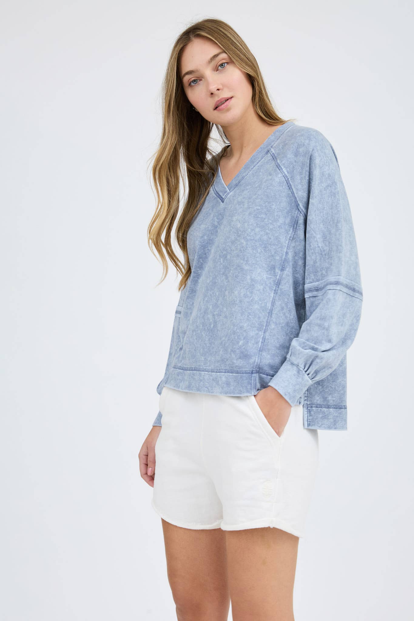 WASHED V NECK TOP