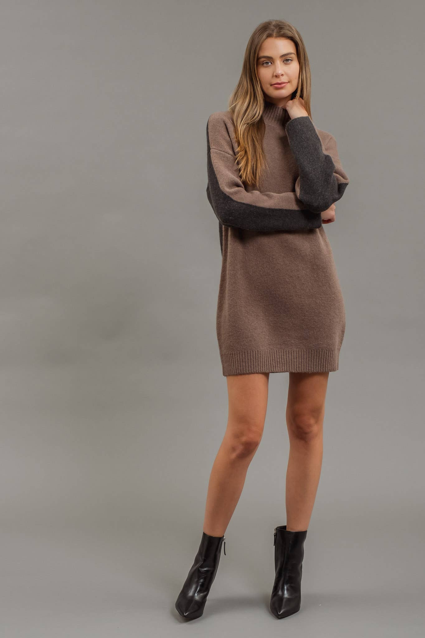 COLORBLOCK SWEATER DRESS