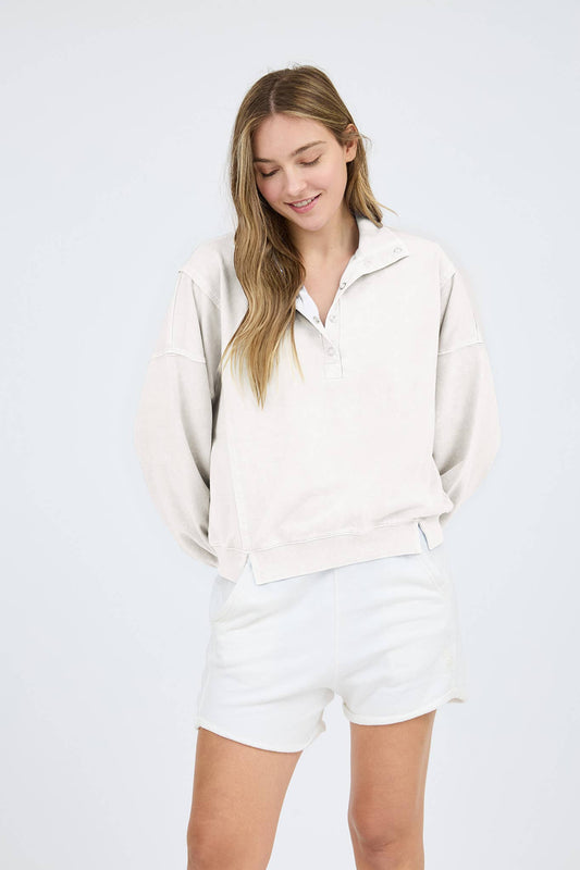 IVORY HALF SNAP BUTTON TOP