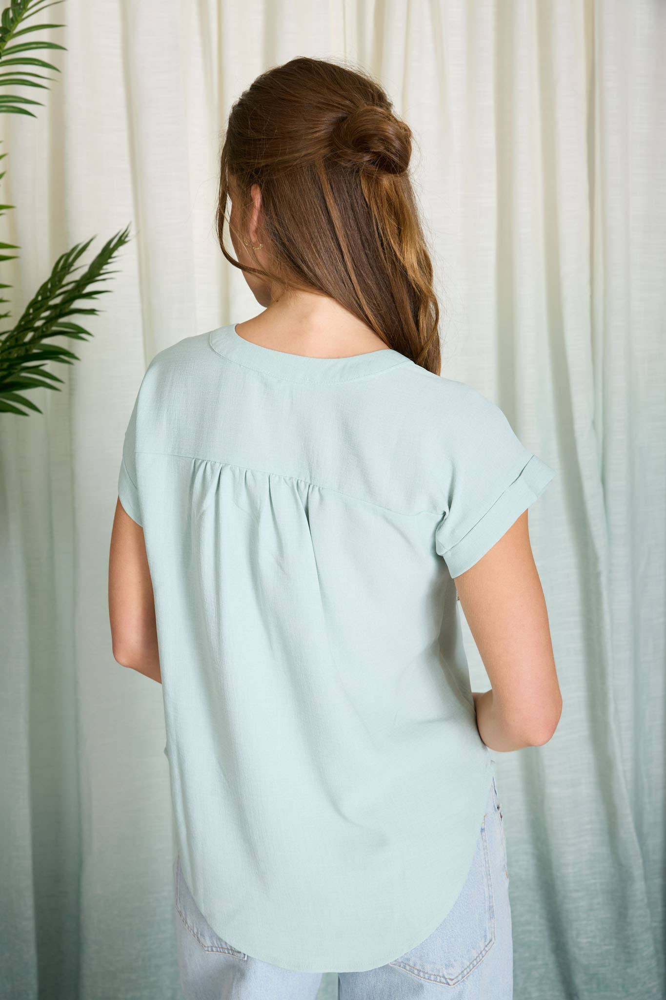 MINT CUFFED SLEEVE TOP