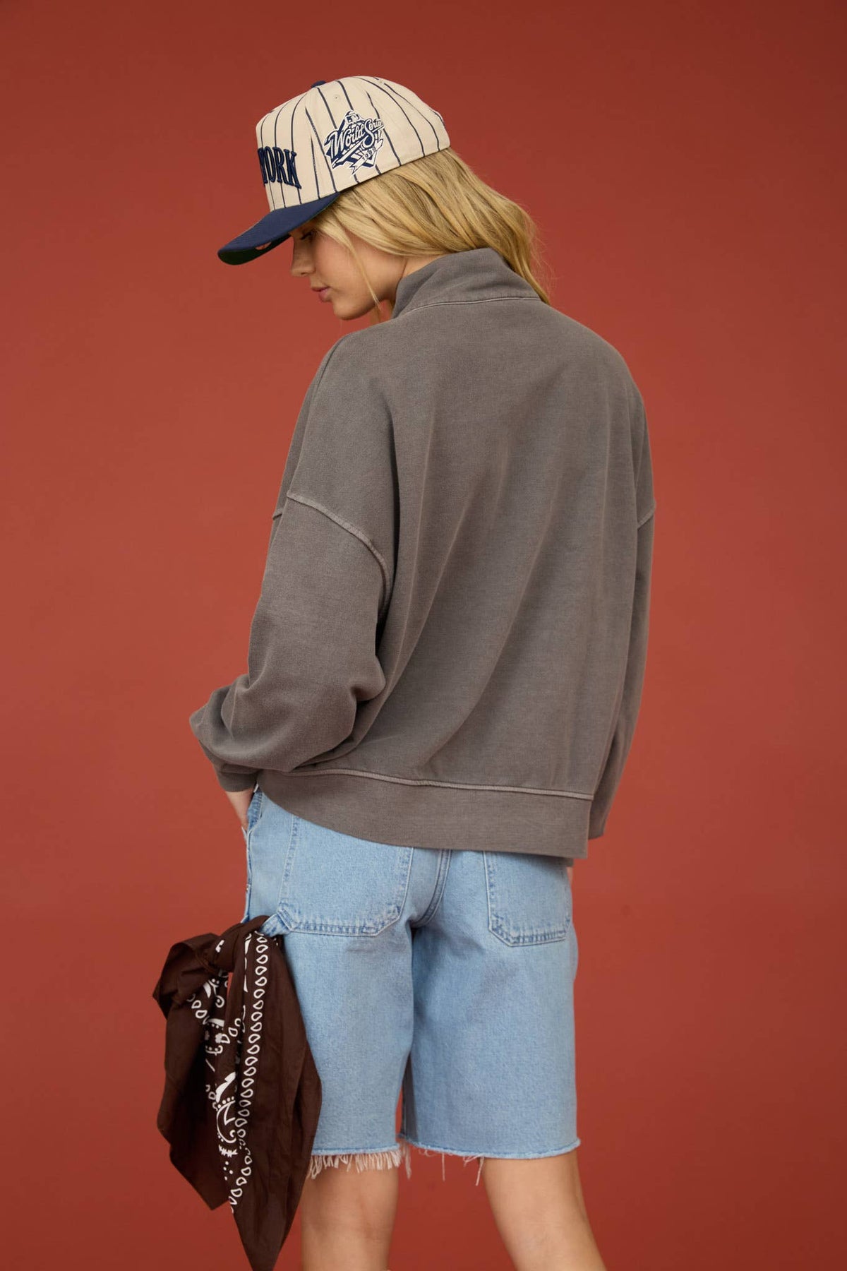 GRAY MOCK NECK HENLEY