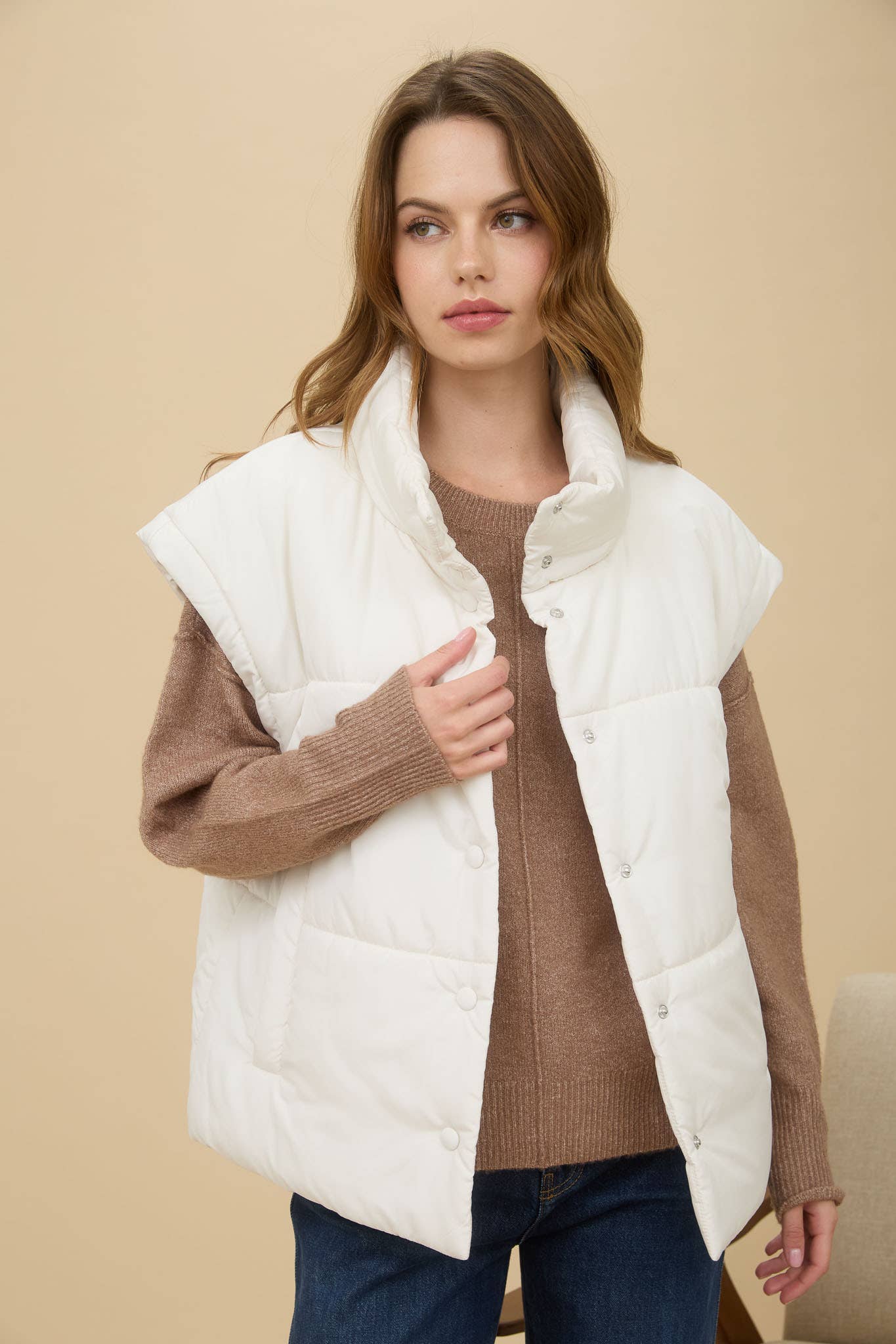 IVORY SNAP BUTTON PUFFER VEST